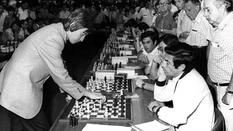 Anatoly Karpov inaugura en Conexión Vintage la trilogía del ajedrez