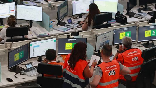 Sala del 112 de Andaluca durante el apagn elctrico del 28 de abril
