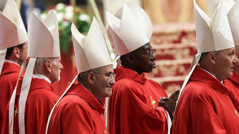Los cardenales afrontan el problema de las finanzas vaticanas a una semana del inicio de cónclave