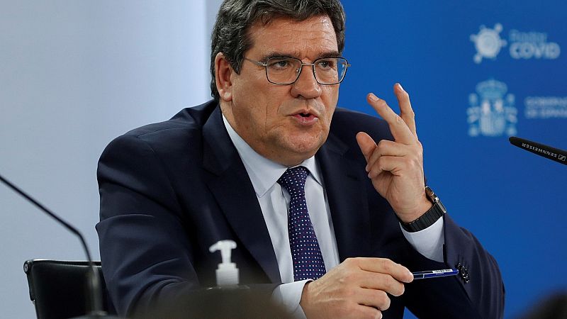 Escrivá asegura que hay que evitar que los jóvenes soporten el gasto en pensiones de los 'baby boomers'