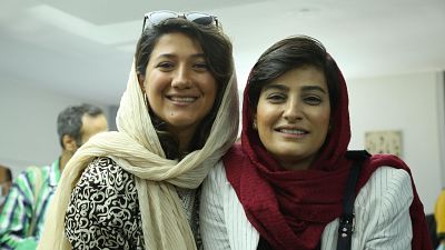 Irán indulta a las dos periodistas que desvelaron el caso de Mahsa Amini